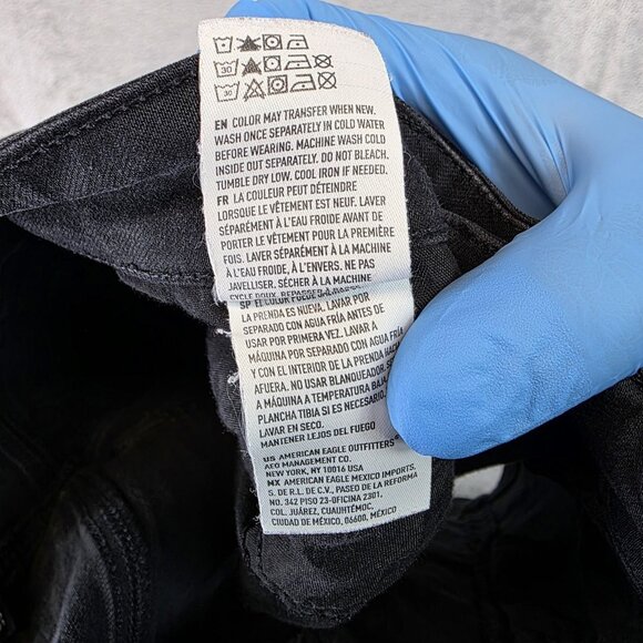 American Eagle Outfitters Shorts Womens 4 Black Denim Midi Super Stretch Jean - Picture 11 of 12